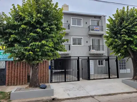 VENTA 3 AMB. PTA BAJA Y COCHERA EN MARTIN CORONADO