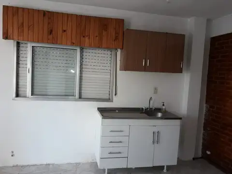 Depto Tipo Casa en Alquiler en Villa Libertad, $ 400.000