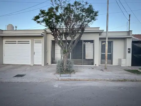 Casa en venta Vistalba con Quincho y Piscina