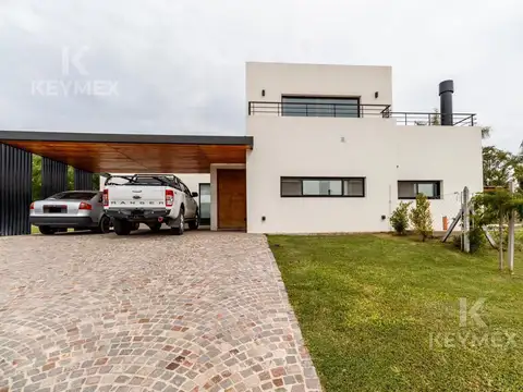 CASA EN ALQUILER SANTA ELENA 4 AMBIENTES