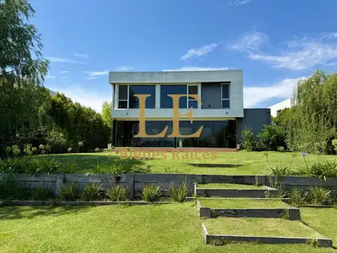 VENTA  CASA MARINAS PUERTOS DEL LAGO A LA LAGUNA