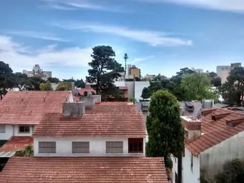 La Rioja 1955, San Bernardo del tuyu, Partido de La Costa , Piso 3