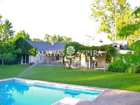 Casa en Alquiler en Ituzaingo, USD 4.400