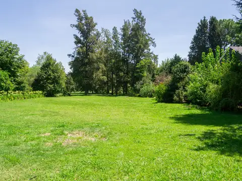 Terreno en Venta en El Ombú, USD 105.000