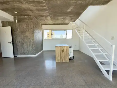 Oficina Tipo Triplex, Con Terraza, Doble Balcon, En Venta