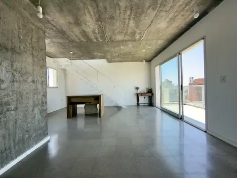 Oficina en Venta al Este