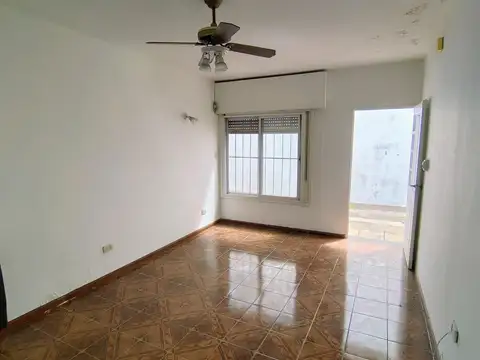 Depto Tipo Casa 3 ambientes con 1 baño
