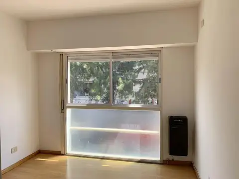 Departamento en Alquiler en Beccar, $ 650.000