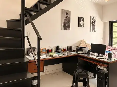 Casa en Alquiler con 1 cochera