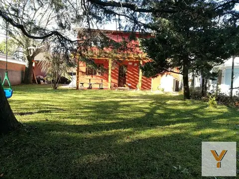 Casa en Venta con 1 cochera