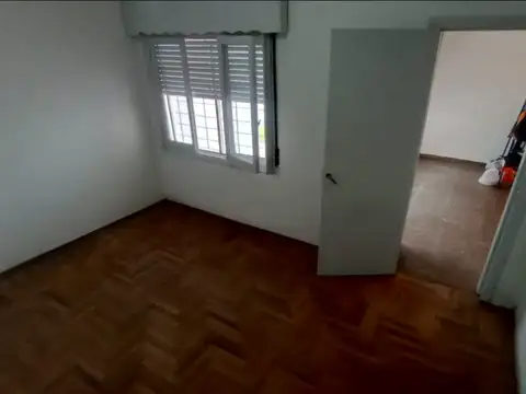 Casa en Alquiler con 1 cochera