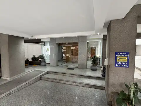 Departamento en Alquiler con 1 cochera