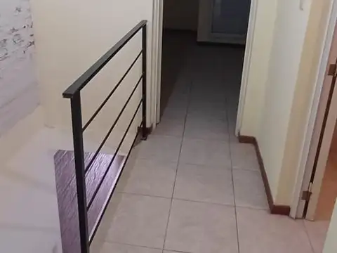 Departamento duplex independiente en alquiler de 2 dormitorios