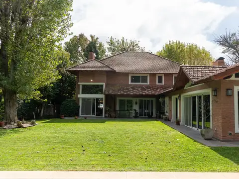 Casa en Venta de 4 dormitorios