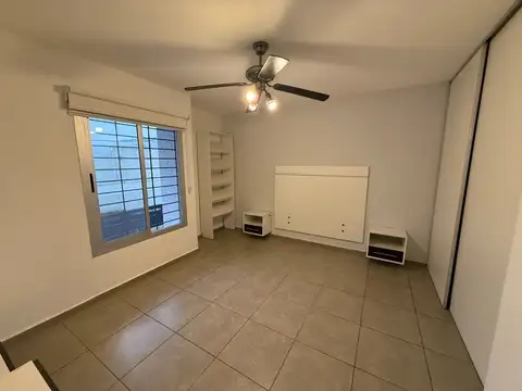 Depto Tipo Casa en Venta 8 años