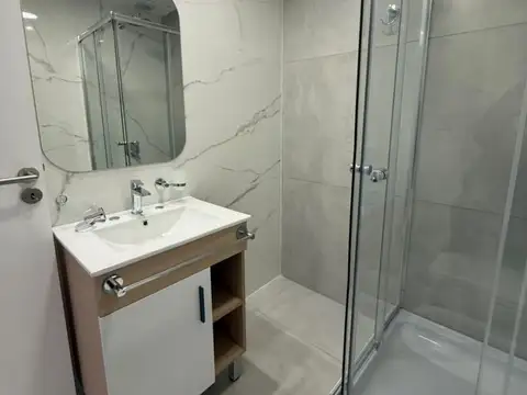 Depto Tipo Casa en Alquiler al Este