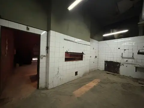 VENTA BARRACAS LOCAL COMERCIAL A RECICLAR