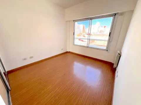 Departamento en Alquiler en Flores, $ 1.300.000