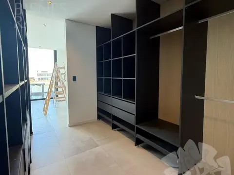 Casa 7 ambientes con 6 baños
