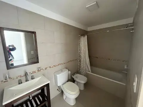 Departamento en Alquiler en Haedo, $ 470.000