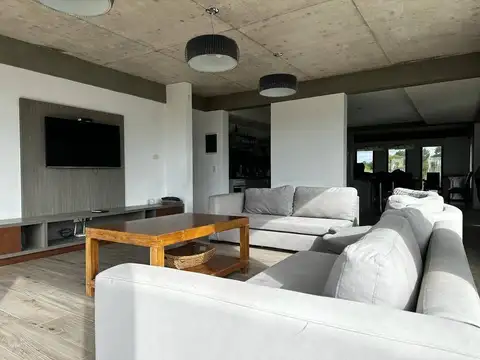 Casa en Venta en Pinamar, USD 470.000