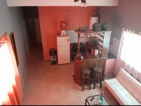 Casa en venta c/ alquiler  en Monte Grande