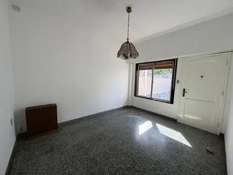 Casa 6 ambientes con 4 baños