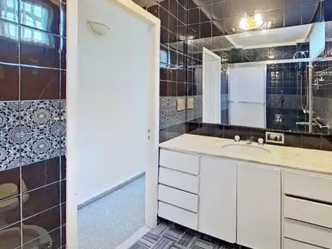 VENTA DE CASA EN LOTE PROPIO – 390 m² TOTALES – ALMAGRO