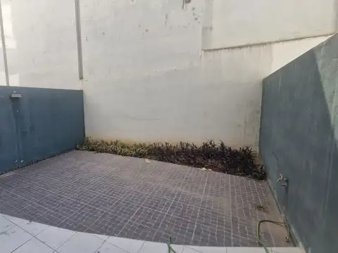 VENTA DEPARTAMENTO 1 DORMITO PATIO ZONA CENTRO CBA