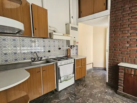 VENTA PH 3 AMB EN PB  Y DEPOSITO LOCAL SAN MARTIN