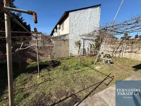 Casa en venta c/ cochera en Villa Gobernador Udaondo