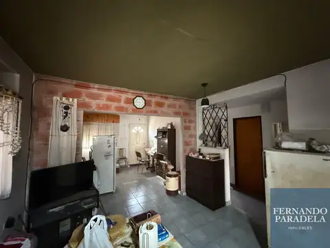 Casa 3 ambientes con 2 baños