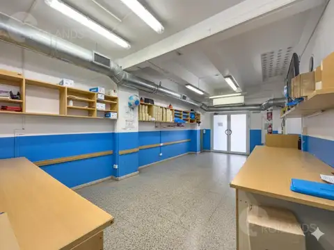 Local Comercial 100M2 totales. Inmejorable ubicacion Chacarita