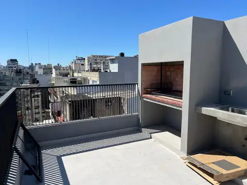 Departamento 4 ambientes con pileta y parrilla propias Villa Crespo