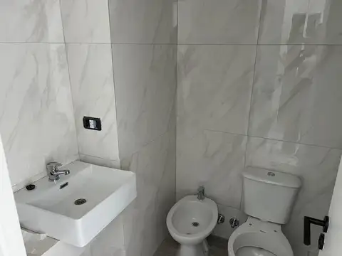 Departamento 4 ambientes con 2 baños