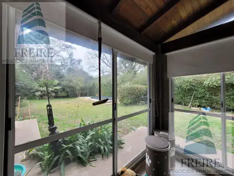 Casa 4 ambientes con 2 baños