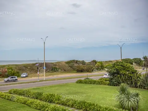 Departamento 4 ambientes con 3 baños
