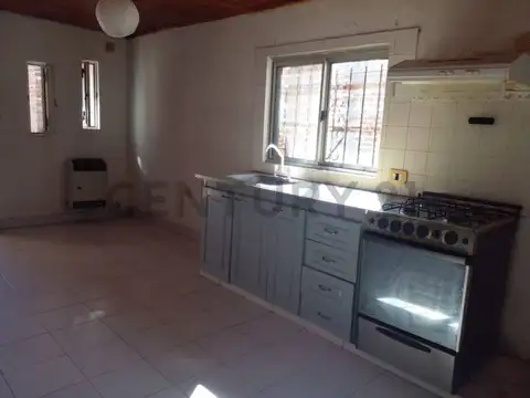 Casa en Venta en Burzaco, USD 39.999