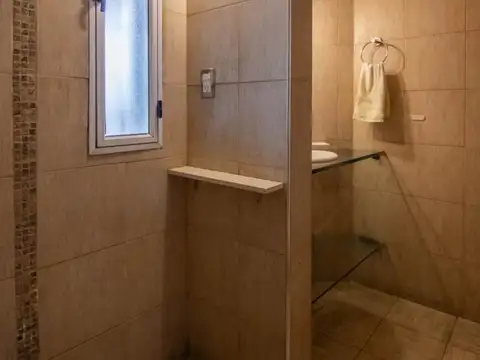 CASA PH EN VENTA 3 AMBIENTES CON PATIO