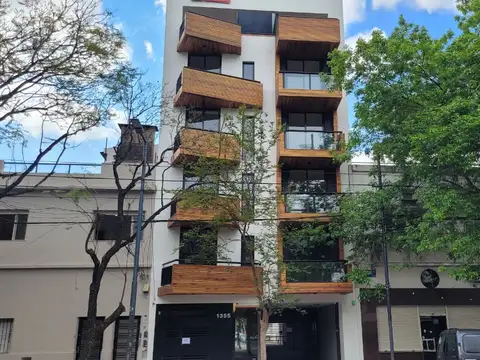 GREGORIO DE LAFERRERE 1300 - MONOAMBIENTE EN ALQUILER CON BALCÓN AL FRENTE Y AMENITIES