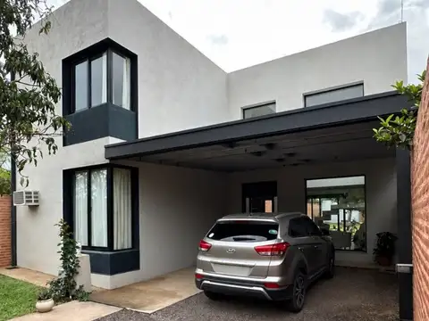 Casa en venta - barrio golf club