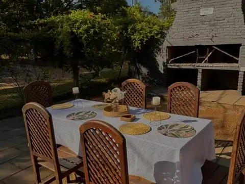 Casa 3 ambientes con 2 baños