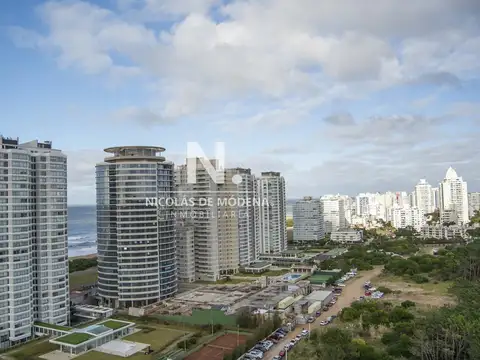 Departamento en piso alto, Quartier del Mar, en venta.