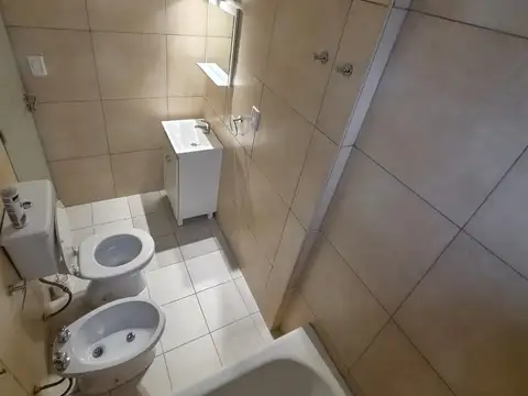 Depto Tipo Casa en Venta en Floresta Norte, USD 128.000