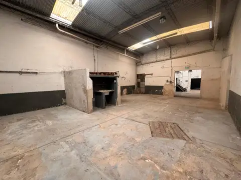 GALPÓN CON RENTA A LA VENTA