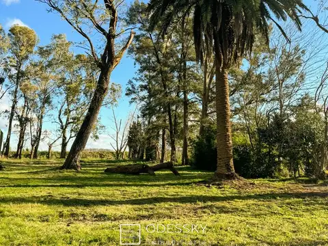 Cañuelas , B° Villa Adriana -Casa quinta en venta