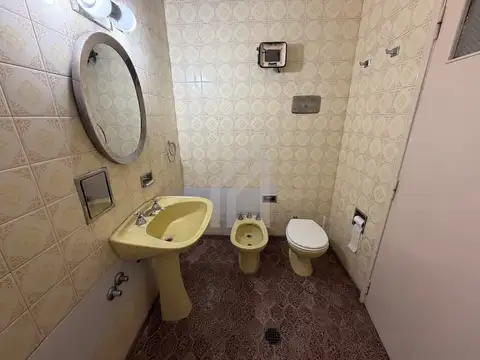 CASA APTO CREDITO, GRAN POTENCIAL! EN ZONA MALVINAS - BOULOGNE