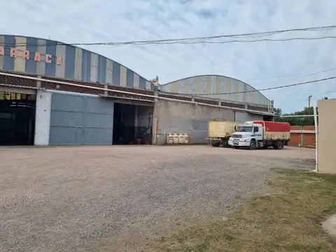 VENTA 3 GALPONES MÁS OFICINAS FRENTE DE RUTA 9