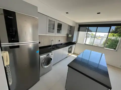 Departamento en Alquiler en La Plata [Cod: 7727-1896]