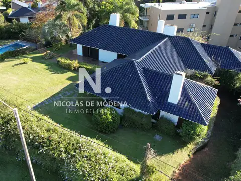 Casa 5 ambientes con 5 baños